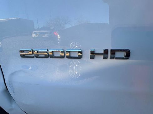 Used 2019 GMC Sierra 2500 4x4 Double Cab w/ Sierra Convenience Package image 9