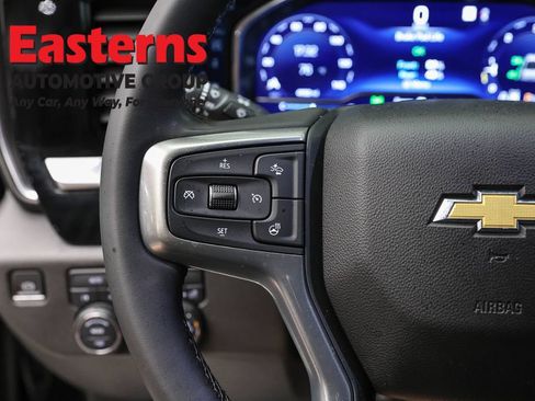 Used 2023 Chevrolet Silverado 1500 LT AWD/4WD image 15