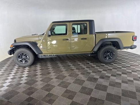 Used 2026 Jeep Gladiator Sport AWD/4WD image 11
