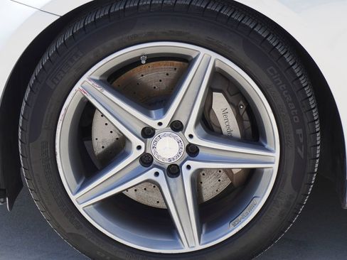 Used 2017 Mercedes-Benz E 300 image 4