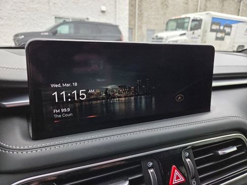 Used 2023 Genesis G70 2.0T image 10