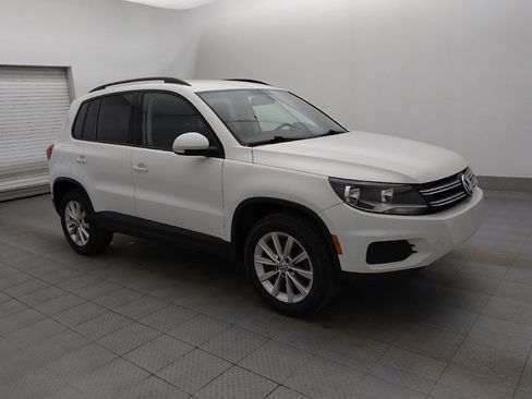 Used 2017 Volkswagen Tiguan Limited w/ Premium Package image 11