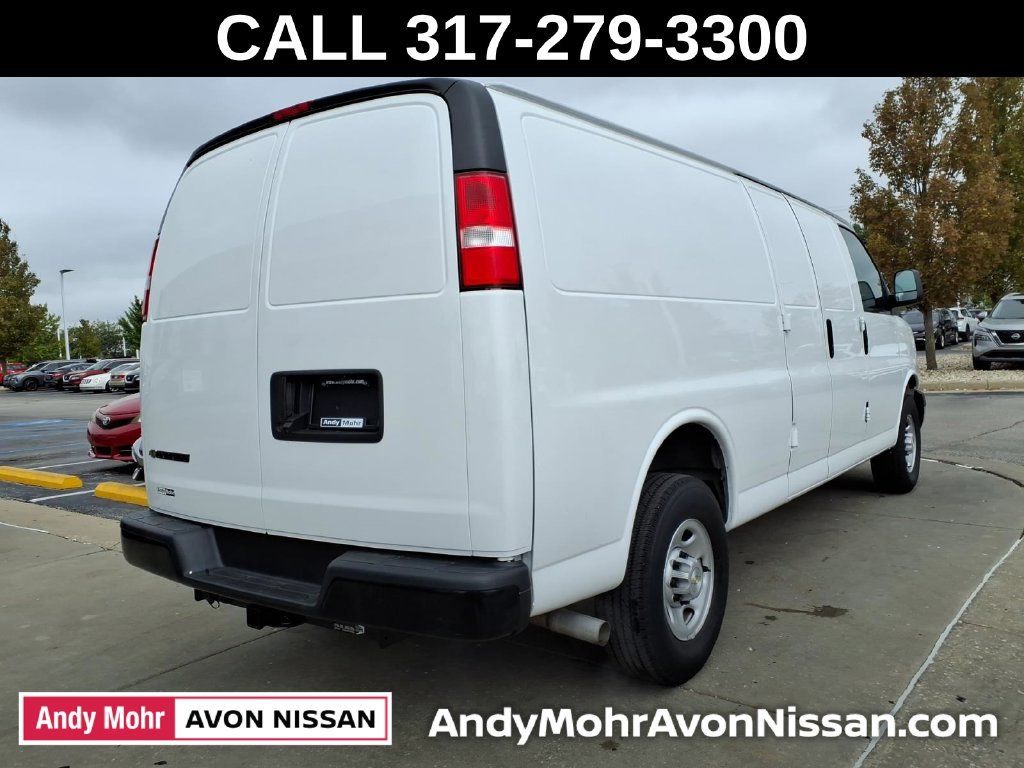 Used 2022 Chevrolet Express 3500 Extended w/ Driver Convenience Package RWD image 7