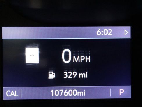 Used 2022 GMC Canyon AT4 w/ Driver Alert Package image 18