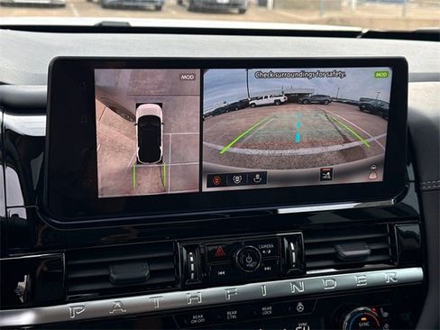 New 2026 Nissan Pathfinder Platinum image 27