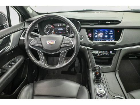 Used 2021 Cadillac XT5 Premium Luxury image 26
