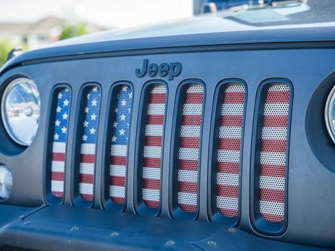 Used 2018 Jeep Wrangler Unlimited Sport image 10