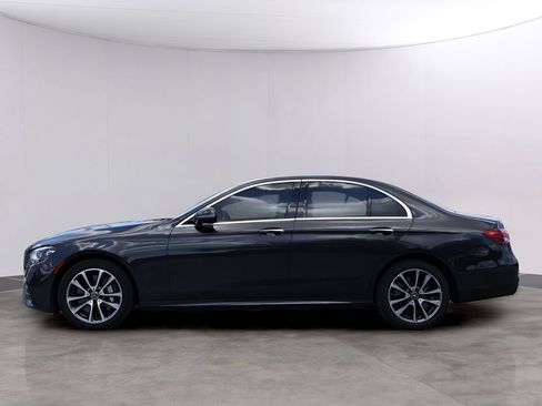 Used 2023 Mercedes-Benz E 450 4MATIC Sedan image 4