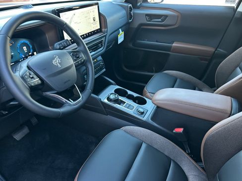 New 2025 Ford Bronco Sport Outer Banks w/ Outer Banks Tech Package+ image 9