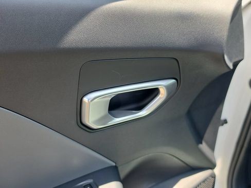 New 2026 Kia K4 FWD image 19