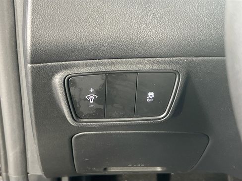 Used 2023 Hyundai Tucson SE image 10