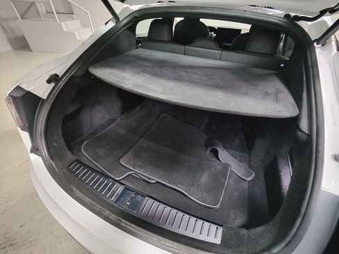 Used 2021 Tesla Model S Long Range image 8