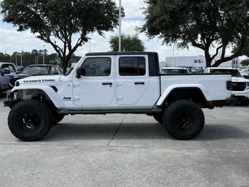 Used 2021 Jeep Gladiator Sport AWD/4WD image 8