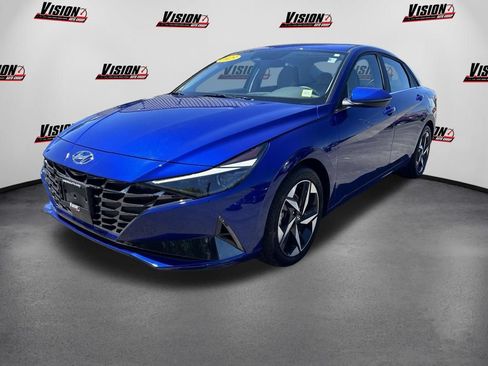 Used 2023 Hyundai Elantra Limited w/ Cargo Package FWD image 1