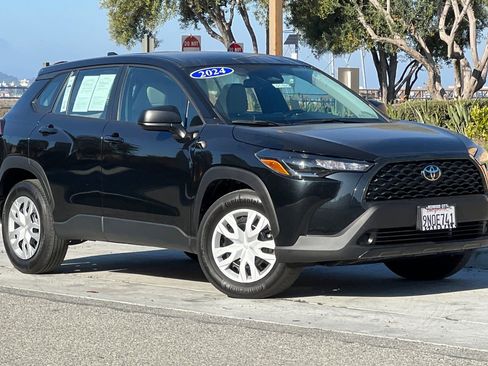 Used 2024 Toyota Corolla Cross L image 2