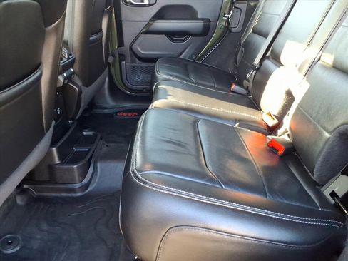 Certified 2021 Jeep Wrangler Unlimited Sahara w/ Cold Weather Group image 16