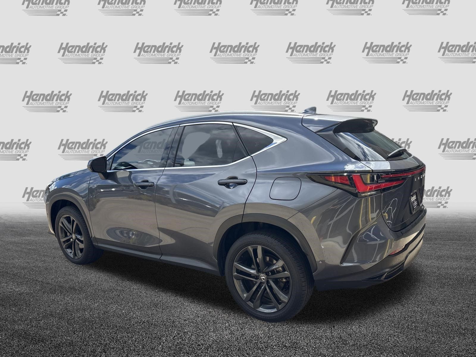 Used 2025 Lexus NX 450h+ AWD w/ Accessory Package (Z2) image 8