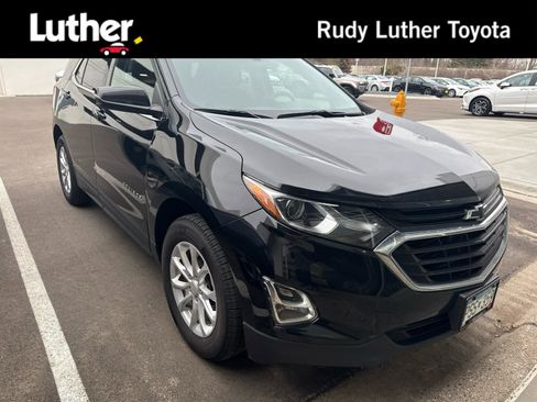 Used 2018 Chevrolet Equinox LT image 1