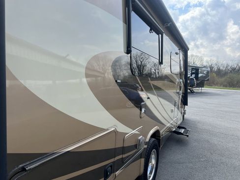 Used 2017 Ford E-450 and Econoline 450 Super Duty w/ Motorhome Prep Package RWD image 53