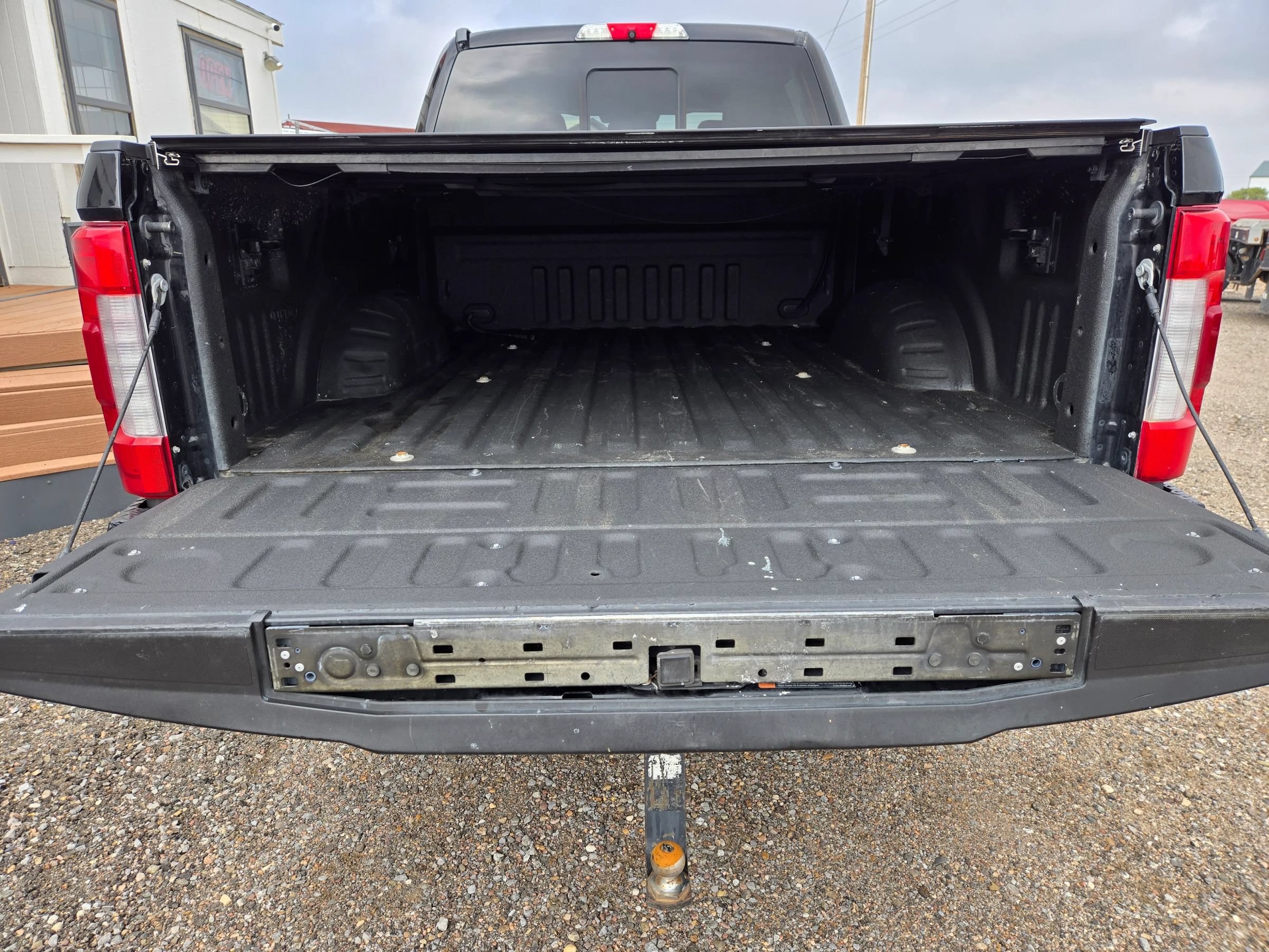 Used 2017 Ford F250 King Ranch w/ King Ranch Ultimate Package AWD/4WD image 8