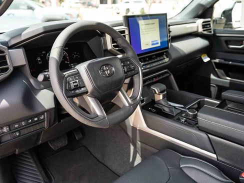 New 2026 Toyota Tundra Limited AWD/4WD image 9