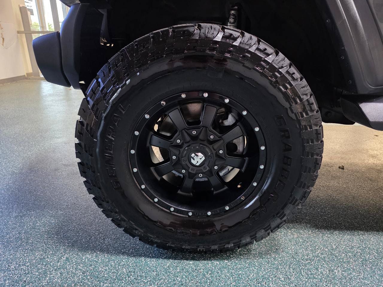 Used 2018 Jeep Wrangler Unlimited Sport S AWD/4WD image 12