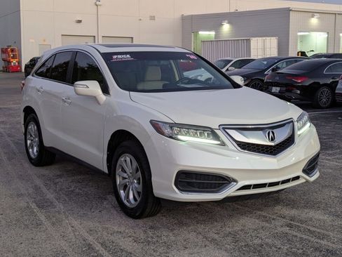 Used 2018 Acura RDX FWD image 3
