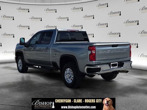 Used 2024 Chevrolet Silverado 2500 LT w/ Convenience Package AWD/4WD image 17