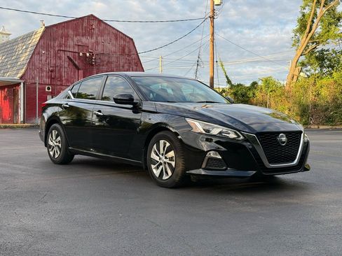 Used 2020 Nissan Altima 2.5 S FWD image 2