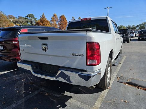 Used 2018 RAM 1500 Classic SLT image 8