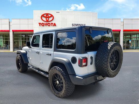 Used 2020 Jeep Wrangler Unlimited Sport image 4