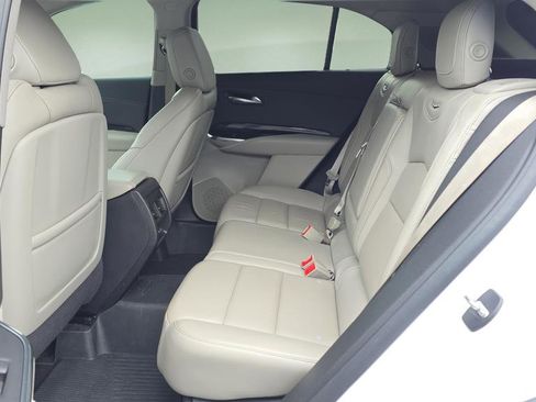 Used 2020 Cadillac XT4 Premium Luxury image 13