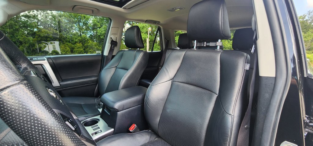 Used 2024 Toyota 4Runner Limited RWD image 16