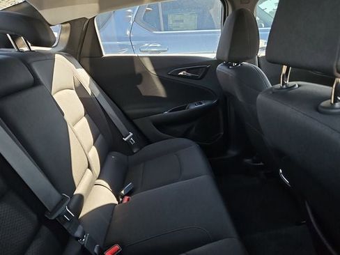 Used 2024 Chevrolet Malibu LT image 30