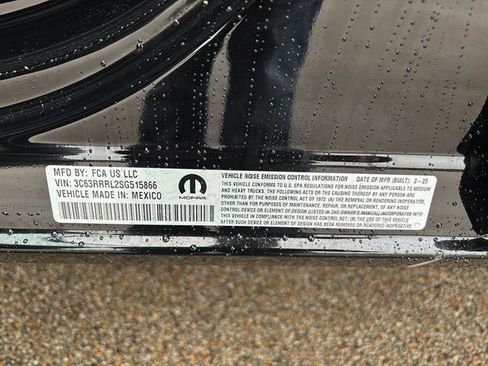 Used 2025 RAM 3500 Limited image 21