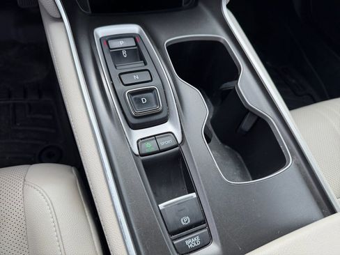 Used 2019 Honda Accord Touring image 27