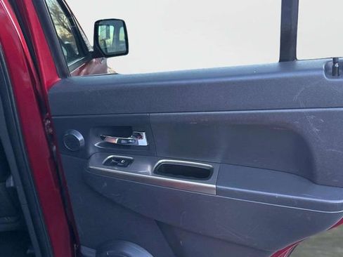 Used 2012 Jeep Liberty Limited image 11