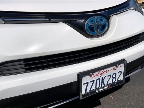 Certified 2017 Toyota RAV4 XLE w/ Carpet Mat Package image 29