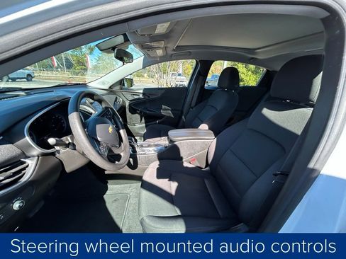 Used 2024 Chevrolet Malibu LT image 25