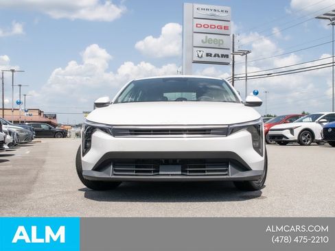 Used 2025 Kia K4 FWD image 3
