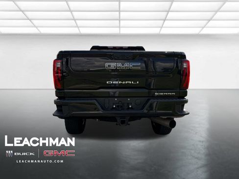 Used 2024 GMC Sierra 2500 Denali Ultimate AWD/4WD image 5