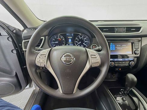Used 2016 Nissan Rogue SV w/ SV Premium Package AWD/4WD image 9