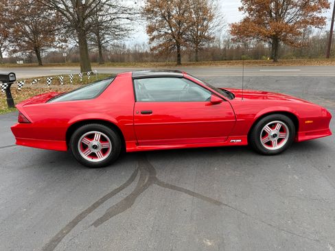 Used 1991 Chevrolet Camaro RS image 11