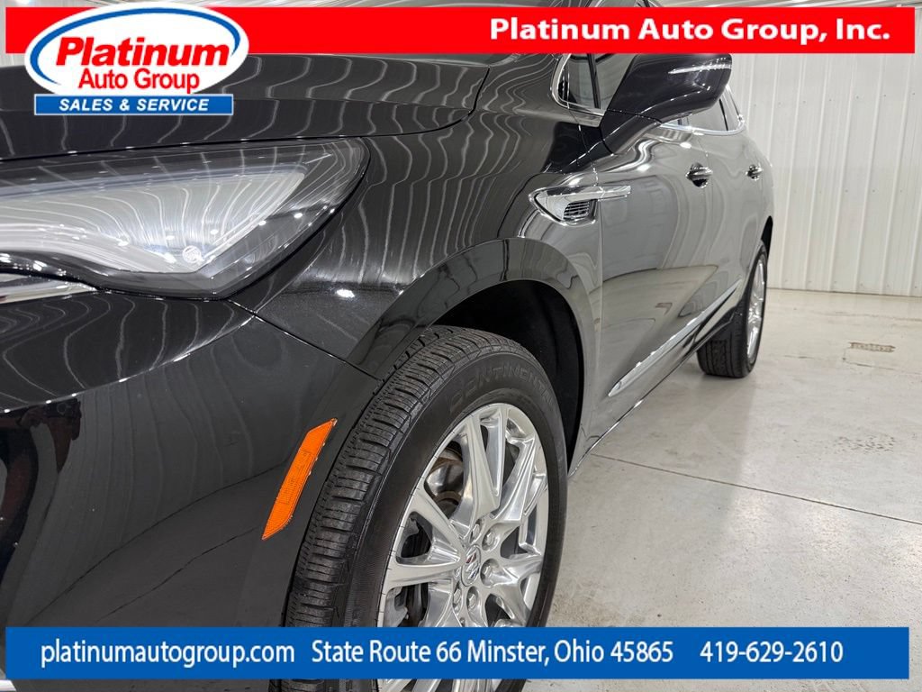 Used 2023 Buick Enclave Essence w/ Experience Buick Package FWD image 9