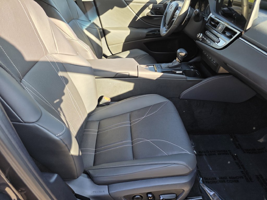 Certified 2024 Lexus ES 350 Ultra Luxury w/ Accessory Package (Z1) FWD image 19