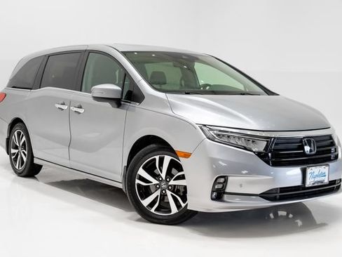 Used 2024 Honda Odyssey Touring image 6
