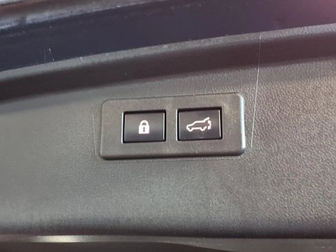 Used 2024 Subaru Outback Premium AWD/4WD image 7