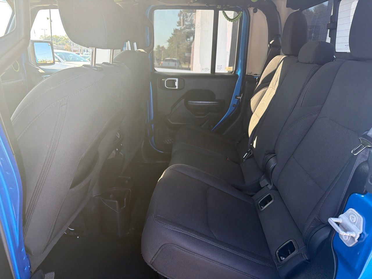 Used 2022 Jeep Gladiator Sport AWD/4WD image 6