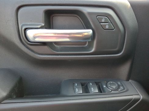 Used 2023 Chevrolet Silverado 1500 Custom Trail Boss w/ LPO, Dark Essentials Package AWD/4WD image 12