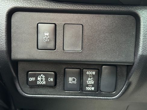 Used 2023 Toyota Tacoma TRD Sport w/ Black Out Package (TMS) AWD/4WD image 17